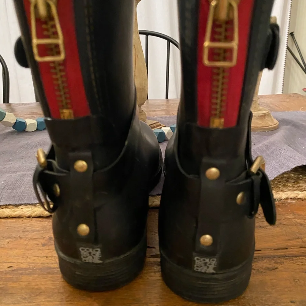 Colors of California Camperos rubber low boot with back‎ zip Black size 9